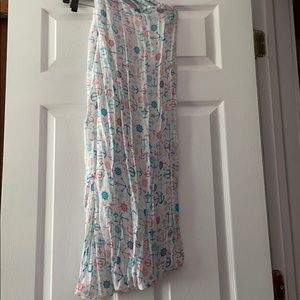 CLAIRE SCARF IN EXCELLENT CONDITION ONE SIZE